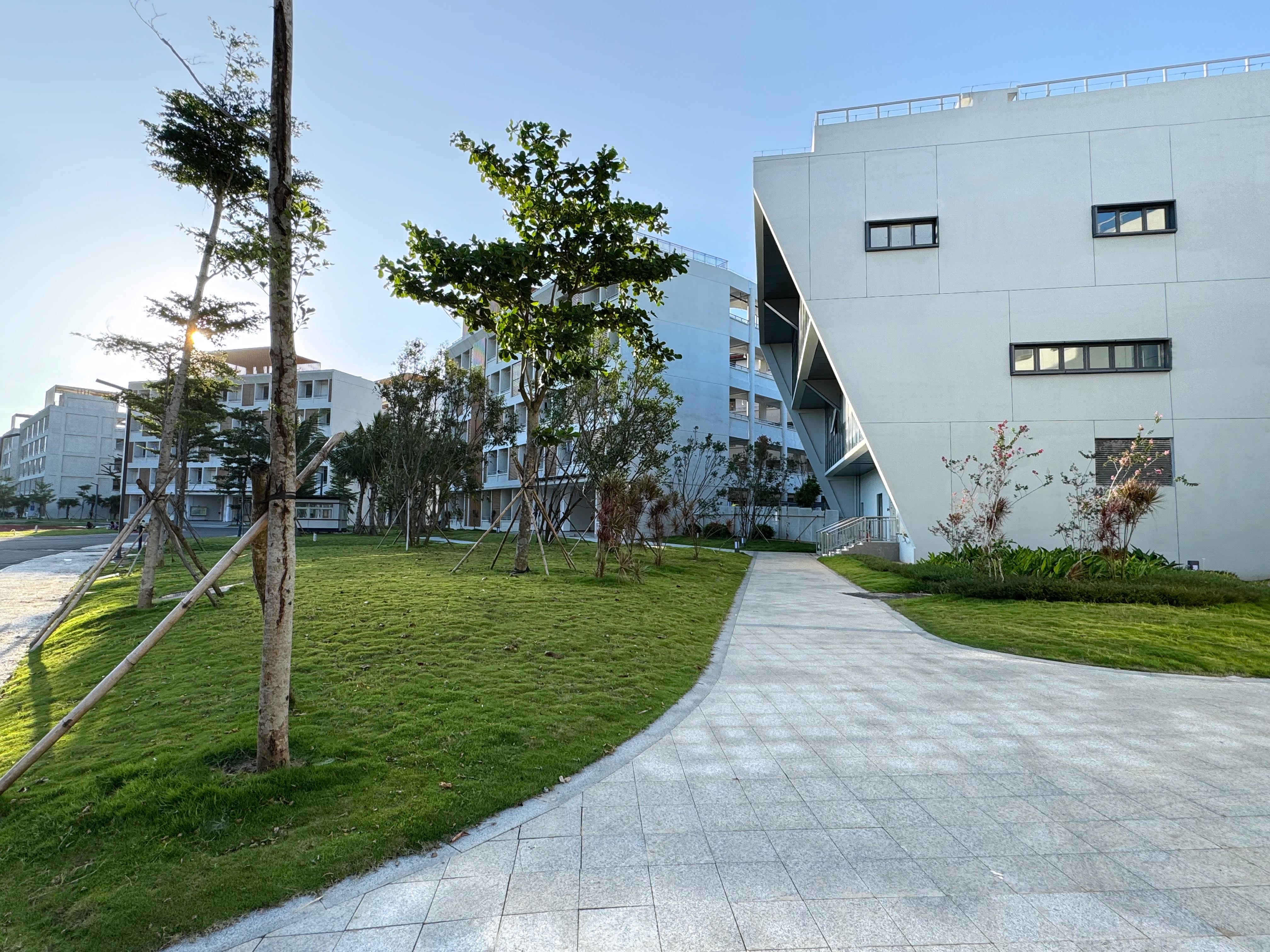 08 建筑外部場地.jpeg